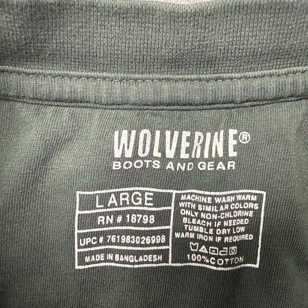 Wolverine Boots And Gear T-Shirt Mens Large Solid Green Front Pocket - Picture 3 of 10